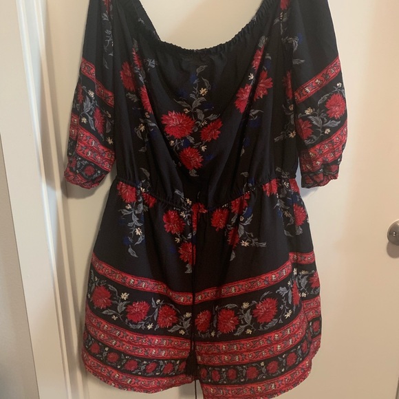 Black Off Shoulder Romper - Picture 2 of 2